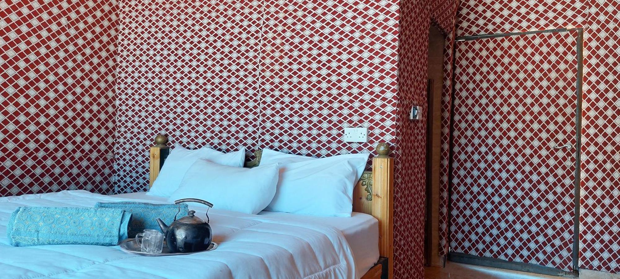 Salman Zwaidh Camp Hotel วาดิรัม ภายนอก รูปภาพ